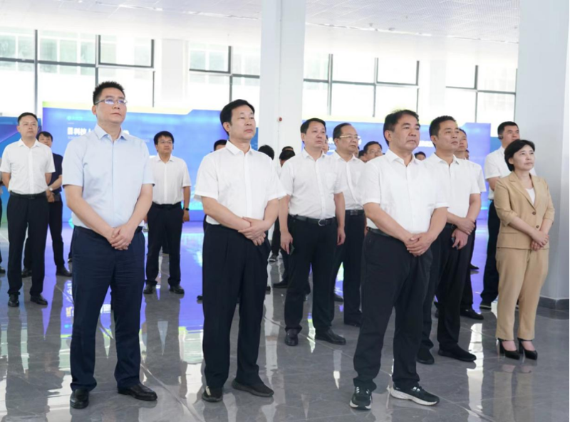曹普華、李摯帶隊考察岳陽高新技術產業(yè)園區(qū)項目