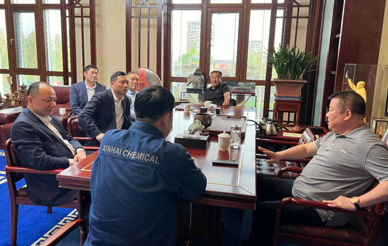 周鴻拜訪河北鑫?？毓杉瘓F有限公司董事長詹國海